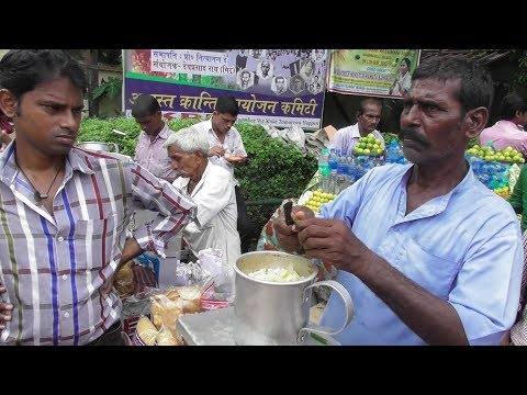 Kolkata Masala Muri on Street | Indian Street Food | Huge Selling Common Food India
