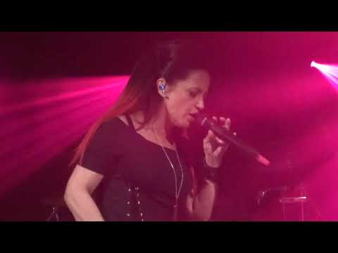 Lucie Bílá a Arakain - Cornouto