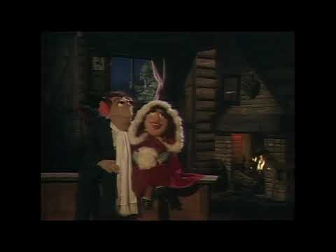Muppet Songs: Wayne and Wanda - Let It Snow