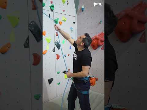 #PetzlTips - Giving slack quickly with the GRIGRI: Specific technique for left-handed people.