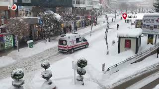 Bolu’da Bir Ambulansın Karla İmtihanı Kamerada