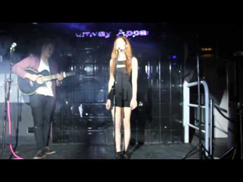 Put Your Records On - Corinne Bailey Rae (Helen Teiman)