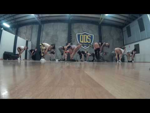 Mr G, Aidonia, Razor B - Waistline Roll | Alevanille dhq workshop in Barcelona