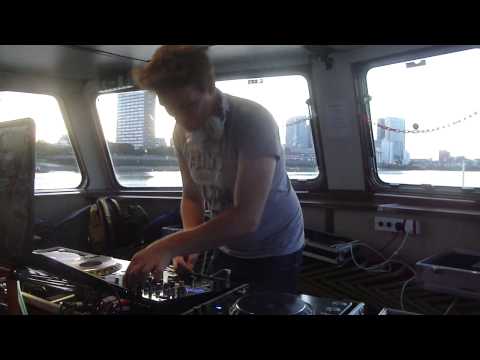 Doctor Hooka at the Hot Cakes vs Instant Vibes Boat Party