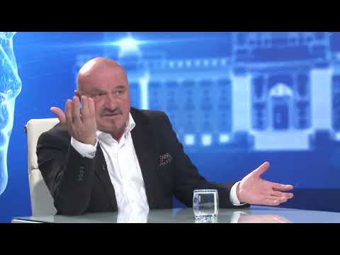 TV Dunav -  Voditelje emisije "Lice nacije,,  M. Milutinović ugostio je advokata G. Petronijevića