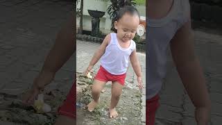 Download lagu Nak laki' bolehlah main masak'an #babyshorts mp3