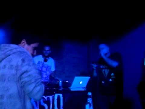 4ºos. Antrax vs Deif Mc Batalla de gallos distrito 56