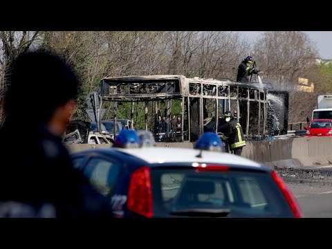 La telefonata di Adam al 112: "Salvateci, non è un film"