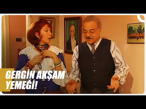 Sabri Bey, Cenap Bey'i Yemeğe Davet Etti | Bizimkiler