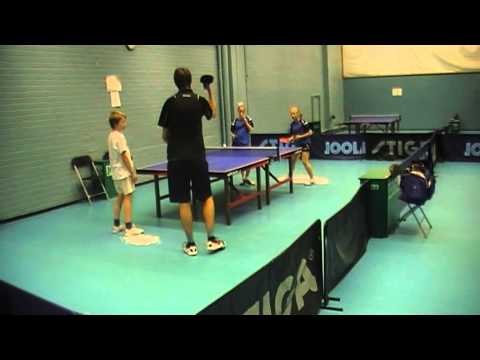 Sirli Roosve/Annigrete Suimets - Eetu Juvonen/Otto Vanto (4. division 22.11.2013)