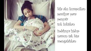 Download lagu Nagita slavina ahmad - hadiah tuhan (lirik) mp3