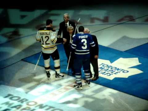 FaceOff Kaberle & Phaneuf.MPG