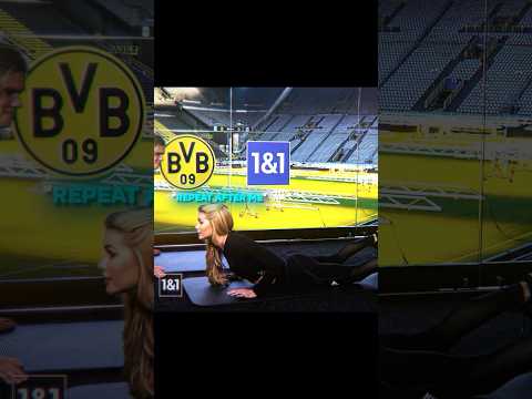 Reus forgot it was his coach💀