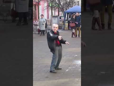 Dance like nobody&rsquo;s watching