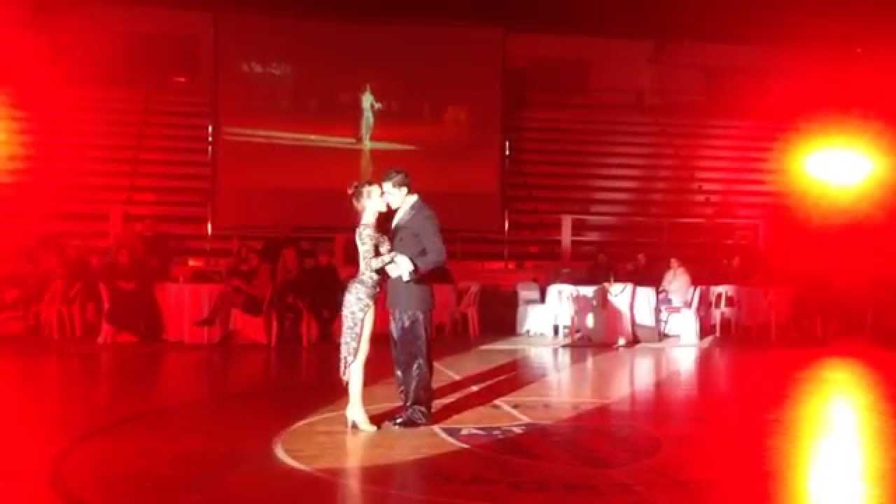 Laura Torres & Julián Sanchez . Esta Noche de Luna. O. Pugliese.