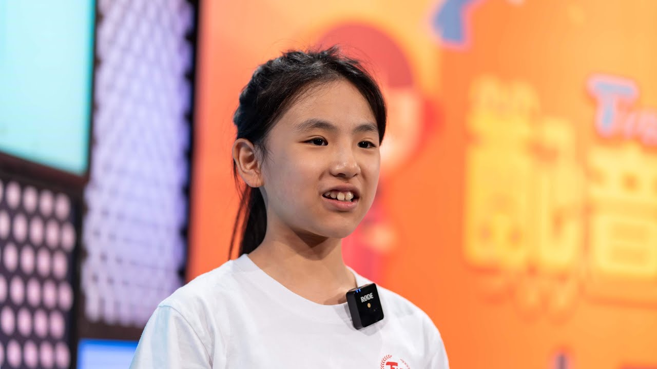 穿上西裝 挑戰成為明星小主播