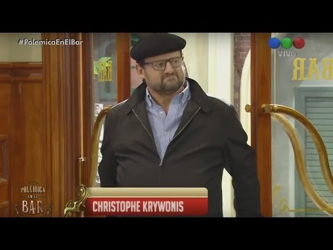 ¡Volvió El Insoportable! Esta vez le tocó a Christophe - Polémica en el Bar
