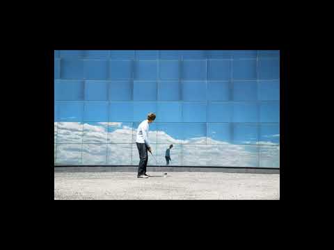 V.Ganelin (piano  and  synthesizer),  R.Holan (drums)