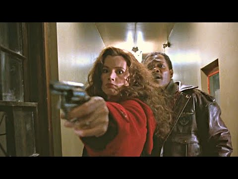 The Long Kiss Goodnight (1996) -  Meeting  at the Train Station shoot out - Scene