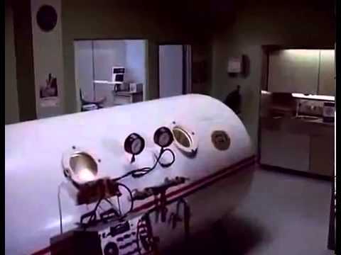 Baywatch S06E14 Cody (David Chokachi) saves diver, gets decompression sickness DROWNING_UNCONSCIOUS)