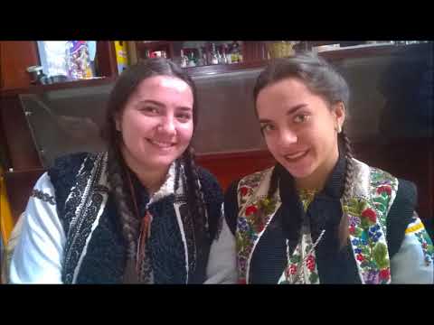 Grupul MOLDAVA de la Clubul Copiilor Fălticeni - Uite, mamă, urâtu