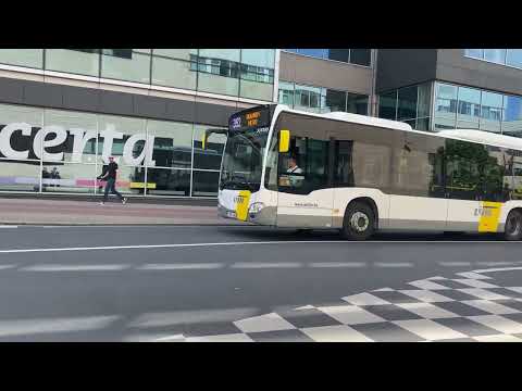 Mercedes-Benz Citaro LE C2 (330369) op lijn 352 te Leuven Station