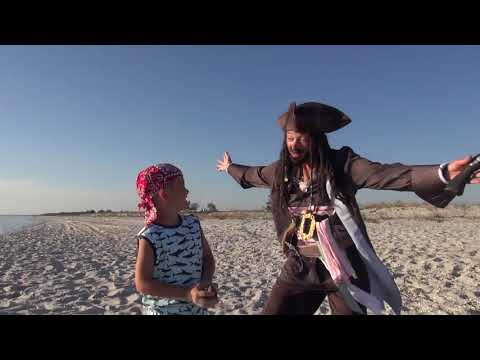 Deluxe Pirates of The Caribbean Captain Jack Adult Costume Video Review