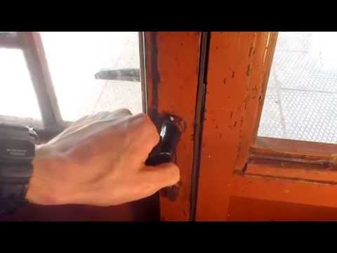 victorinox hack (vid.13)-use the spile of your Swiss army knife to secure some things