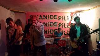 Cyanide Pills - Razorblade. Live at UJZ, Peine (24/03/17)