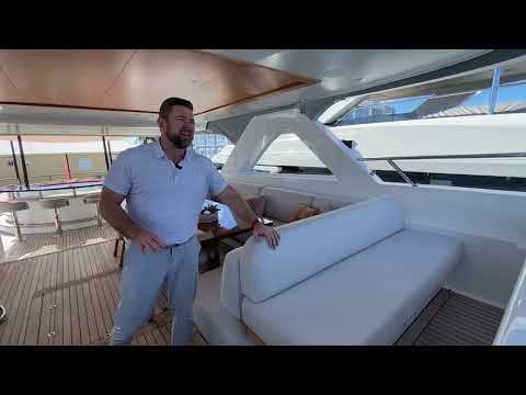 Full Tour: Mulder ThirtySix "Solemates"