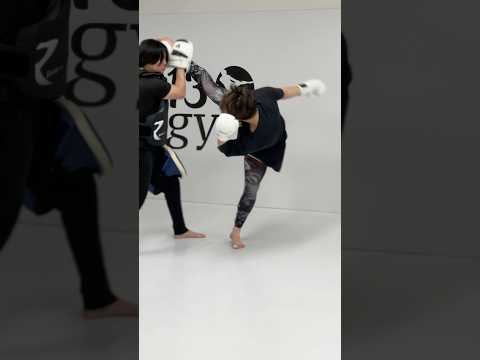 ハイキックを当てる為のコンビネーション！ #キックボクシング #ミット打ち #mma
