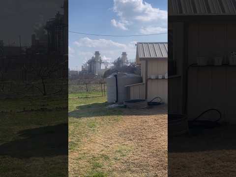 This is what it sounds like to live near a data center