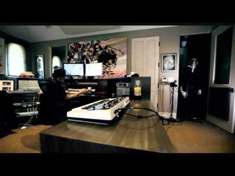 INSIDE LIVING THINGS - Linkin Park