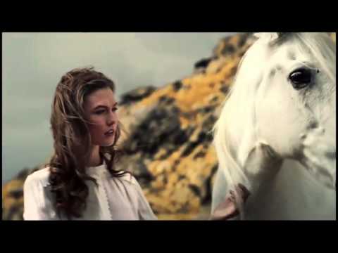 Mercedes-CLA Promo: "Mind of its own"  - Mercedes-Fans.de