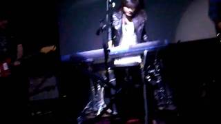 New Years - Asobi Seksu en vivo