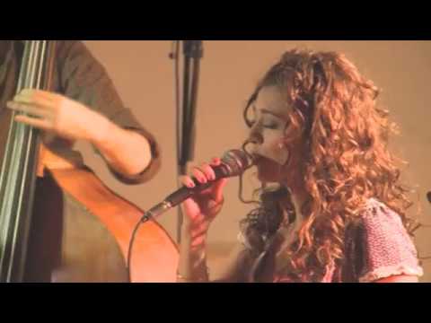 Lily Dahab sings 