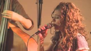 Lily Dahab sings 