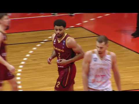 Košarkaško prvenstvo BiH 12.KOLO: KK Bosna - KK Spars 93:67 (58:29)