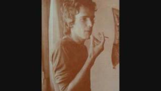 No te alejes tanto de mí