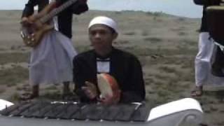 Download lagu Qurrota A'yun Nasyid mp3