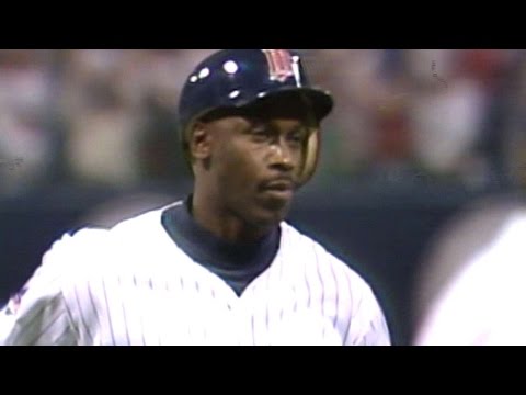 1991WS Gm2: Davis gives Twins lead with two-run homer