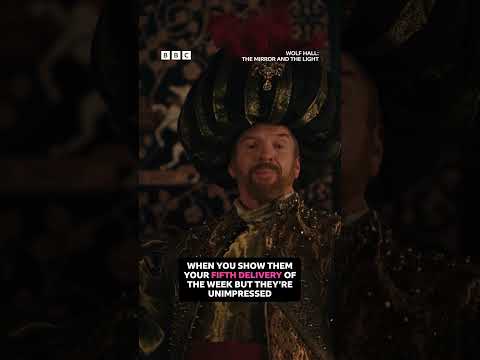 Henry VIII shows off his new outfit - BBC