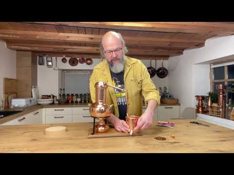 "Unboxing the 2-liter CopperGarden® Arabia still"