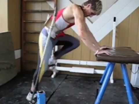 Isokinetic exerciser for legs