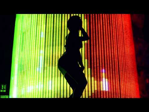 VJ AWAX ft Politik Nai & Mc Duc-WINE GYAL (clip Officiel) [Just Winner & So fresh entertainment]