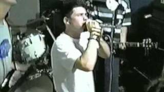 Lagwagon live 1994 &quot;know it all&quot;