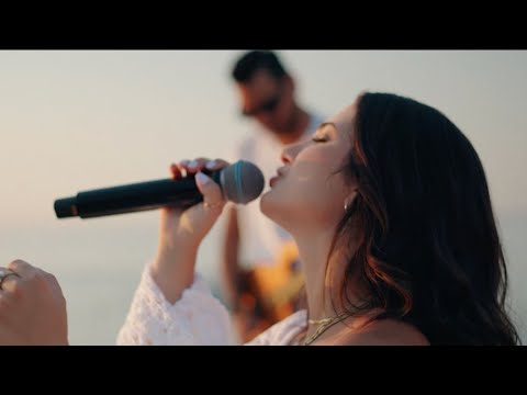 Eisai edo, Monos mou, Kapnos - Eleni Strati Medley