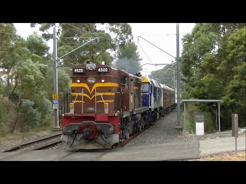 The Australia Day Seaside Express, featuring 4520