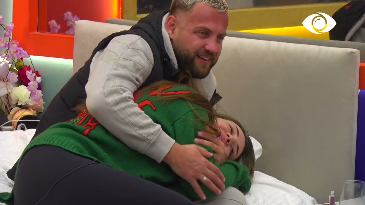 “Je si zonjë e bekuar”/ Luizi përkëdhel dhe puth Kiarën