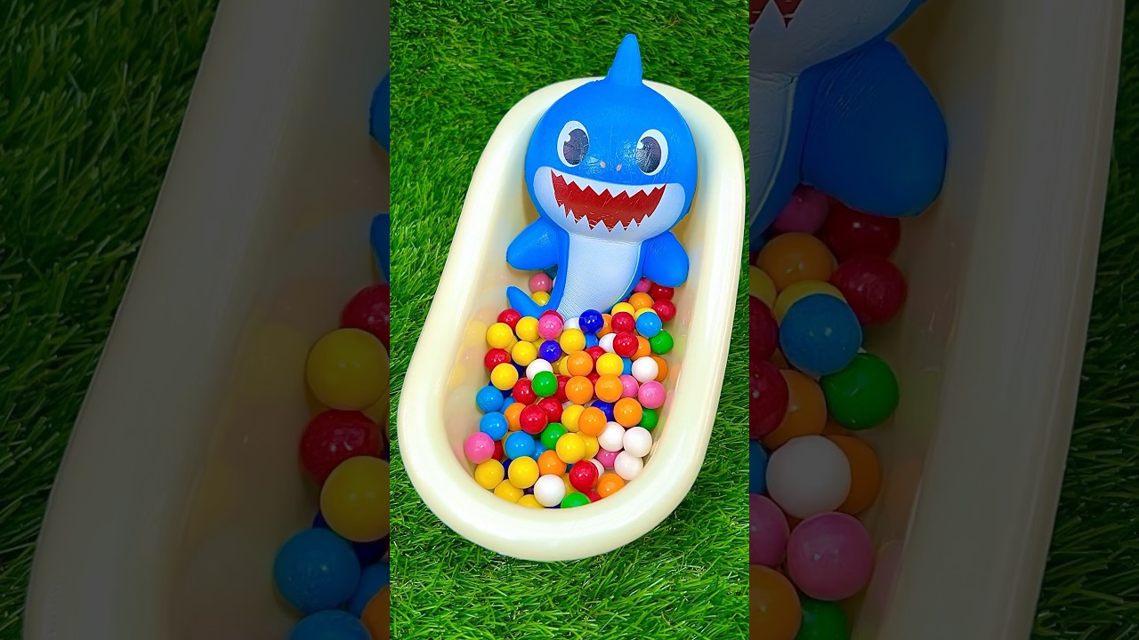 ASMR rainbow gum balls mixing in bath